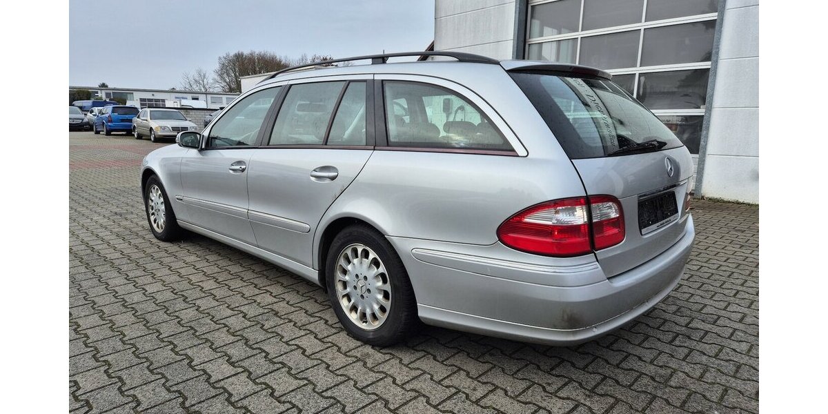 Mercedes-Benz E 220 T CDI Elegance, Klima, Automatik, Navigation 134.668 km 6.890 &euro; Rodgau 63110