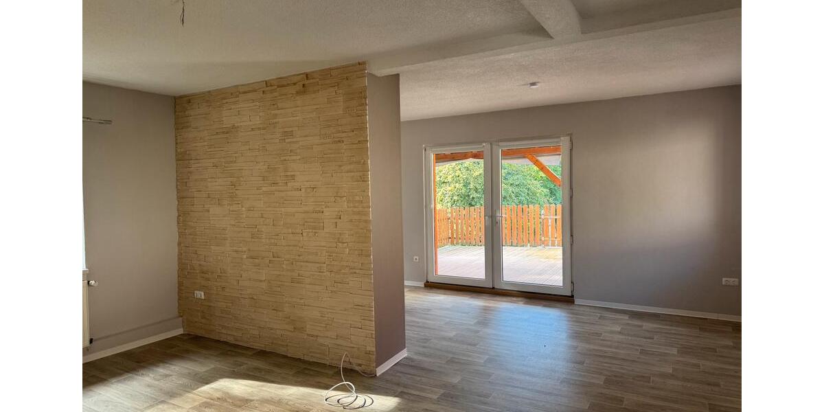 Maisonettenwohnung Nebra (Unstrut) - 4 Zimmer, 125 m&sup2;, 650&euro; | Angebot:27650191