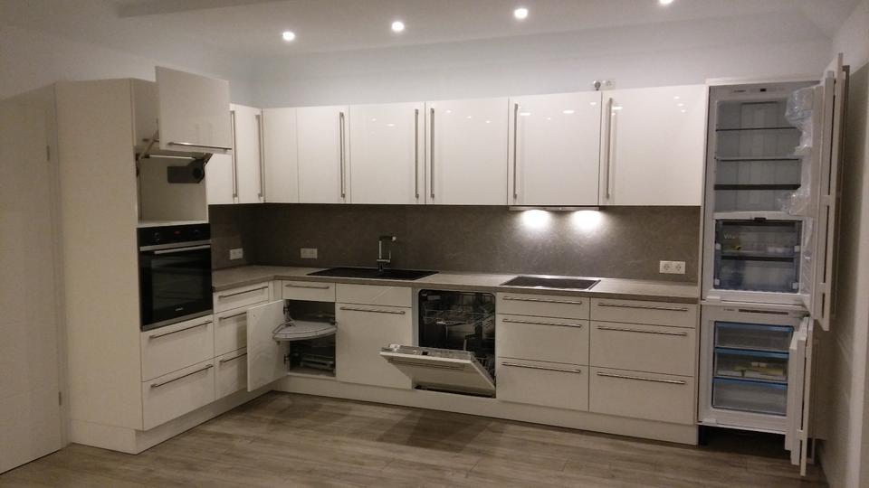 Etagenwohnung Hamburg Wandsbek - 2 Zimmer, 90 m&sup2;, 1.300&euro; | Angebot:27657632