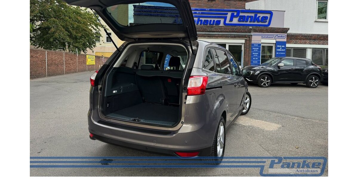 Ford Grand C-Max Champions Edition*SHZ*PDCv+h* 176.659 km 4.890 &euro; Berlin 13187