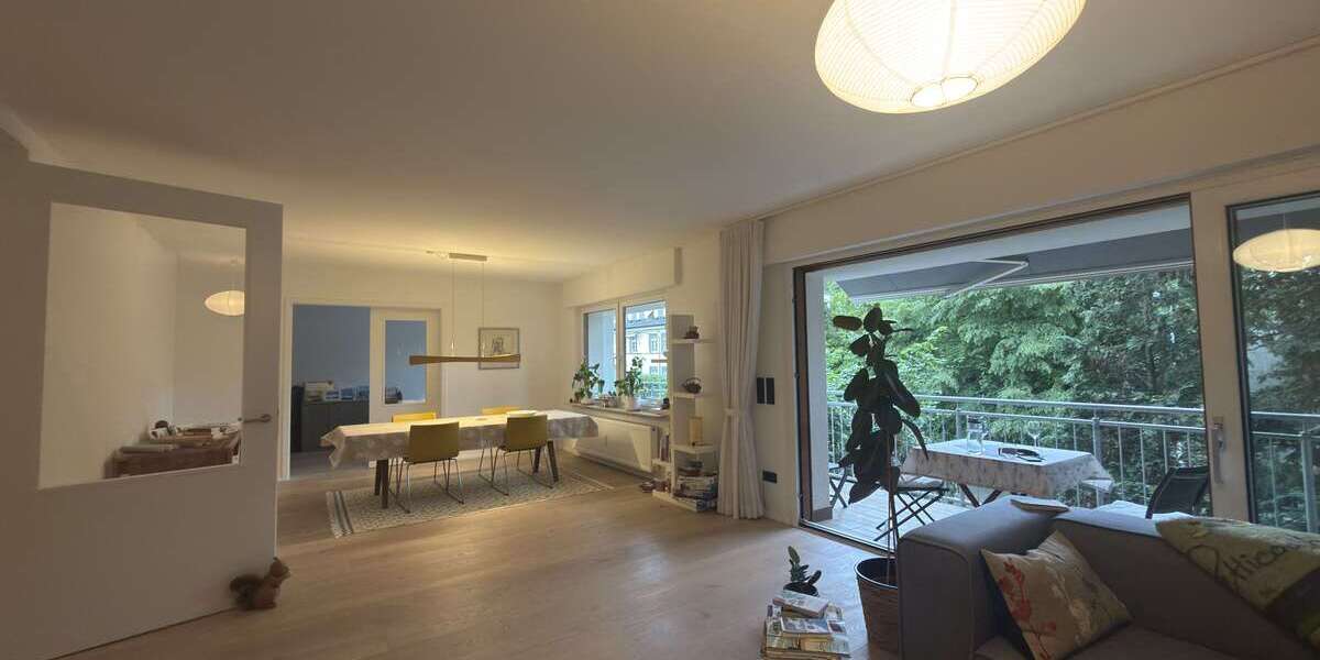 Etagenwohnung Frankfurt Bockenheim - 5 Zimmer, 150 m&sup2;, 3.000&euro; | Angebot:26841713