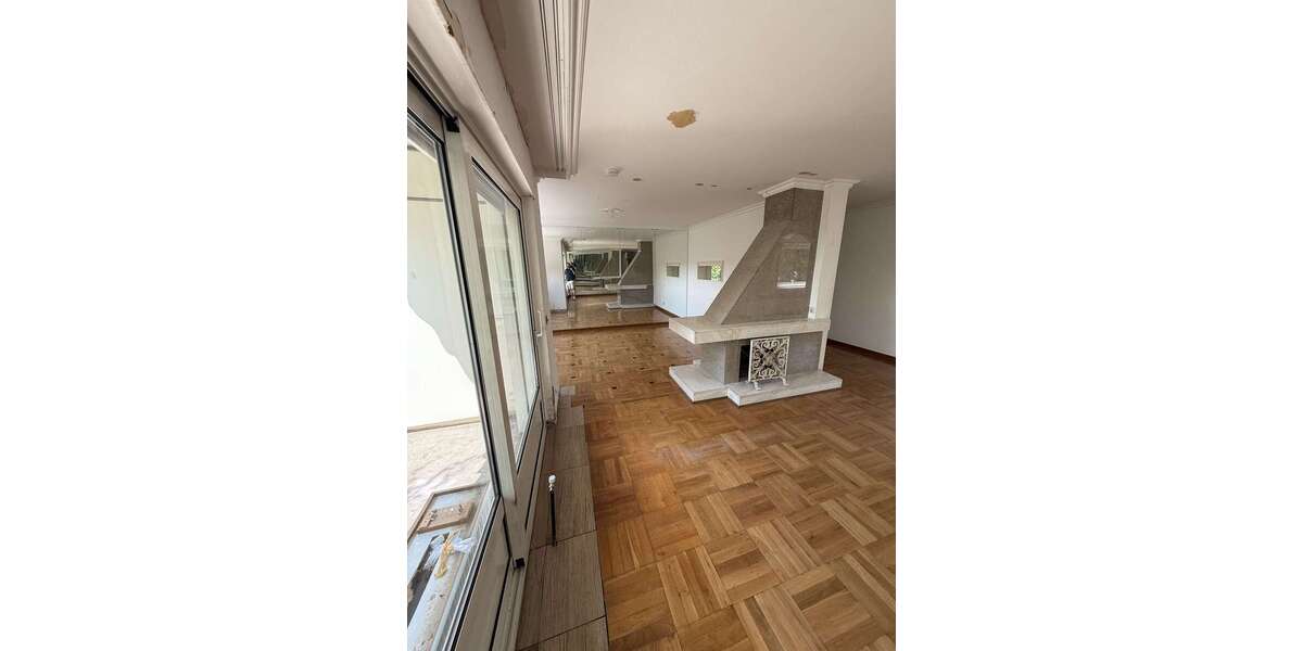 Etagenwohnung Wiesbaden-Biebrich Biebrich - 5 Zimmer, 144 m&sup2;, 1.800&euro; | Angebot:27210730