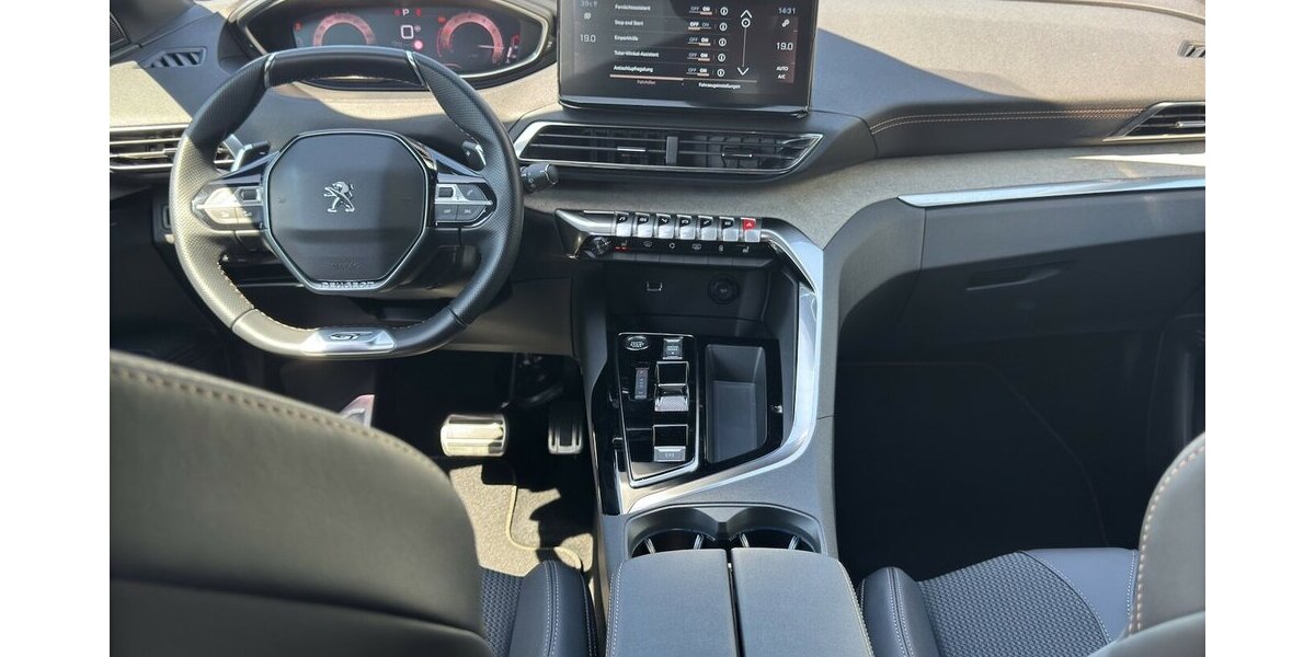 Peugeot 3008 GT *Navi/ACC/Kamera/LED/PDC/SHZG/1.Hd* 9.635 km 22.490 &euro; Bamberg 96052