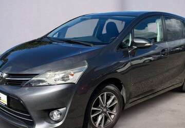 Toyota Verso 137.330 km 9.700 &euro; Bargteheide 22941