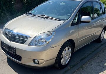 Toyota Corolla Verso 240.000 km 2.400 &euro; Köln 50739