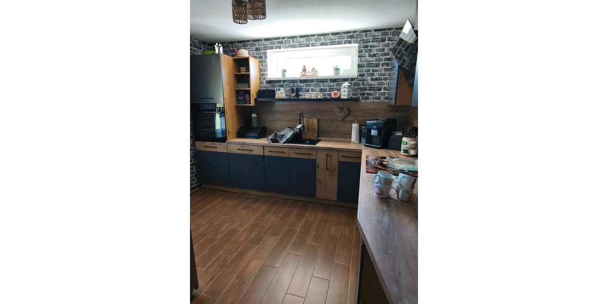 Etagenwohnung Schmölln - 4 Zimmer, 105 m&sup2;, 965&euro; | Angebot:27638159