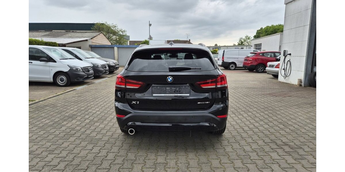 BMW X1 sDrive 18 i Advantage Automatic,Navi 68.650 km 21.390 &euro; Rodgau 63110