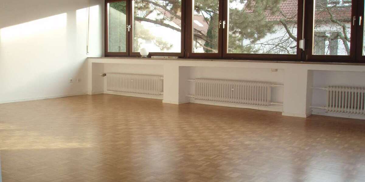Etagenwohnung Fellbach - 3 Zimmer, 116 m&sup2;, 1.400&euro; | Angebot:27288846