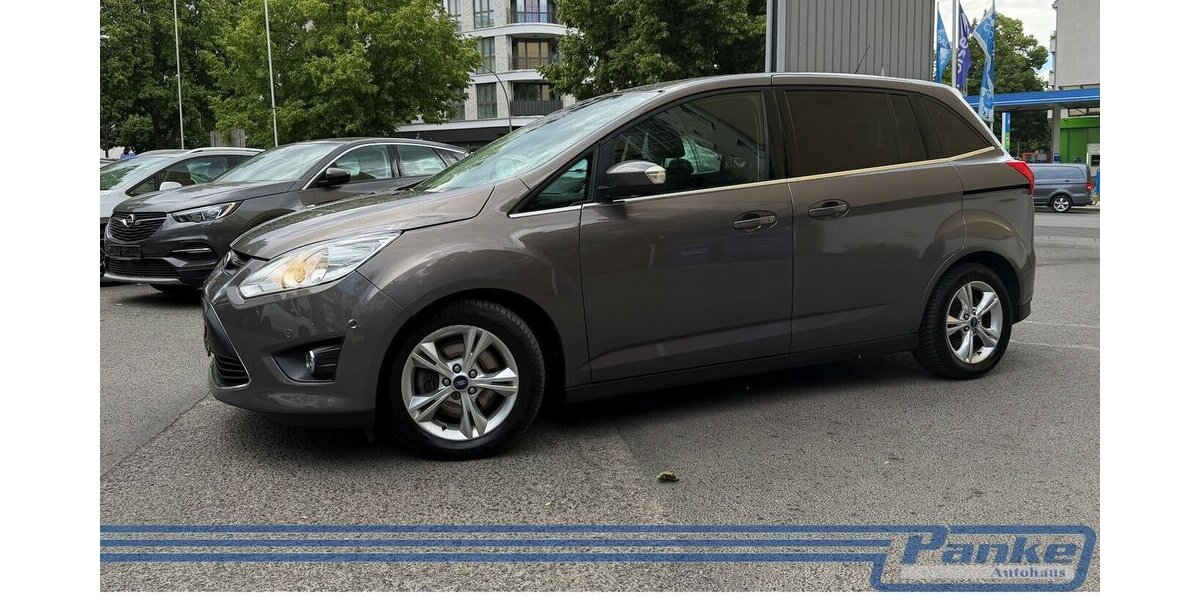 Ford Grand C-Max Champions Edition*SHZ*PDCv+h* 176.659 km 4.890 &euro; Berlin 13187