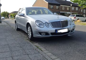Mercedes-Benz E 200 263.564 km 5.700 &euro; Willich 47877