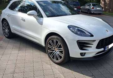 Porsche Macan 50.300 km 41.990 &euro; Hamburg, Freie und Hansestadt 22175