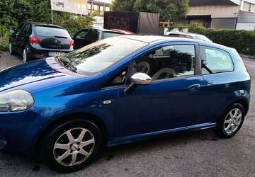 Fiat Grande Punto 160.000 km 2.100 &euro; Fellbach, Stadt 70736