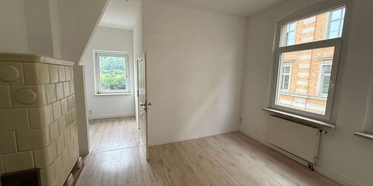 Etagenwohnung Greiz Irchwitz - 5 Zimmer, 117 m&sup2;, 690&euro; | Angebot:26981157