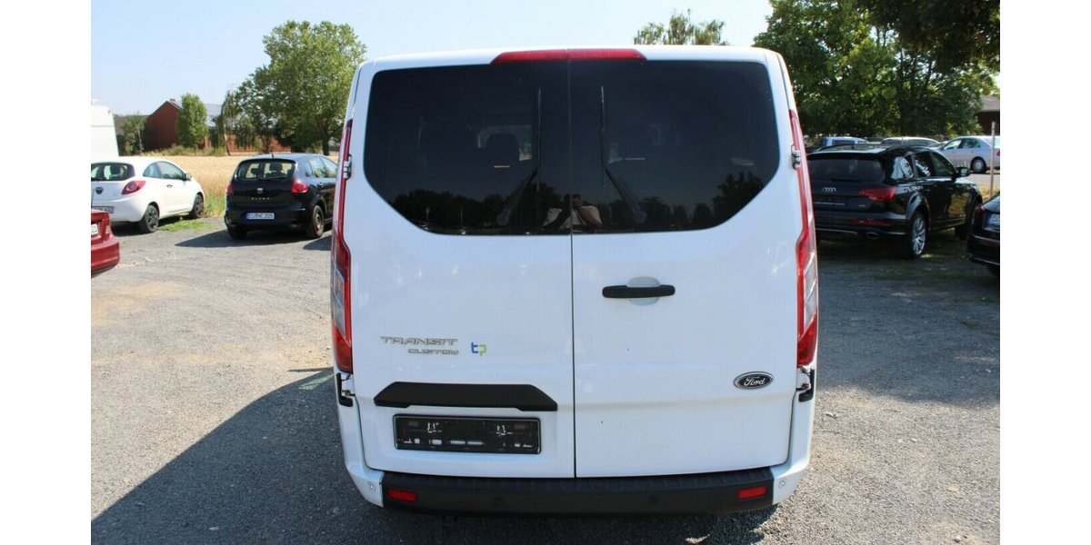 Ford Tourneo Custom 320 L1H1 VA - 8-Sitzer - 224.945 km 9.980 &euro; Euskirchen 53881