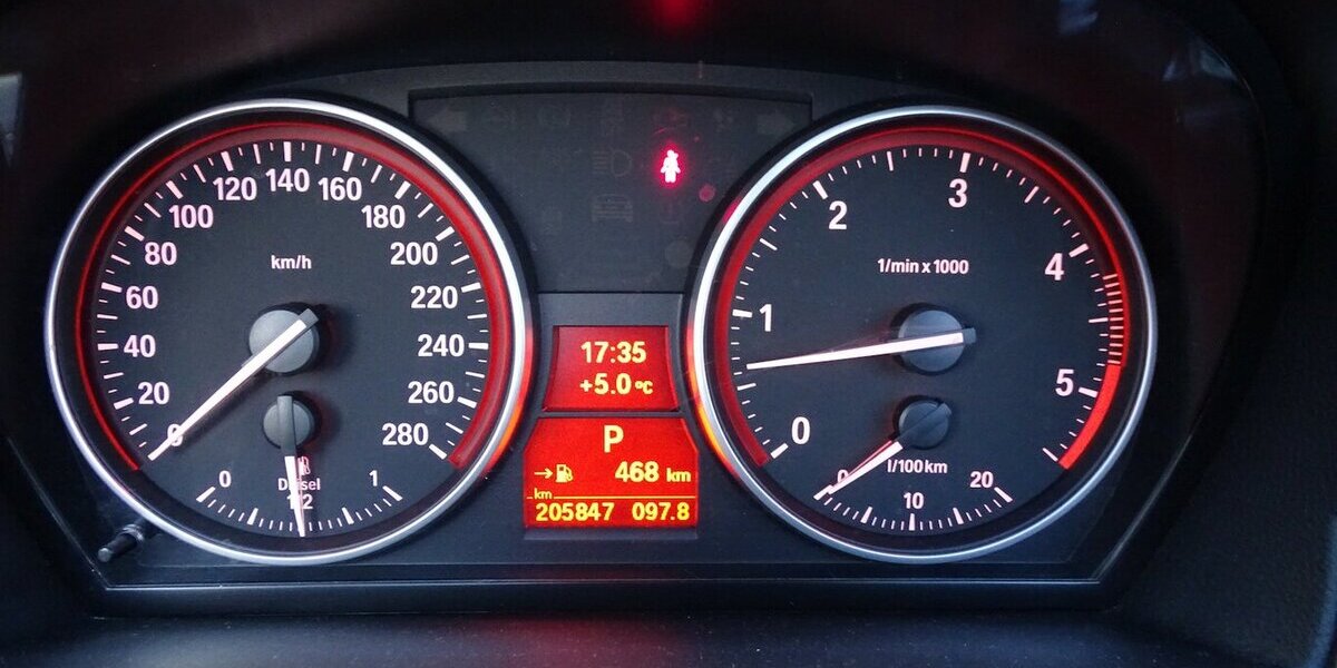 Jeep Commander 3.0 V6 CRD Limited 118.000 km 13.890 &euro; Rodgau 63110