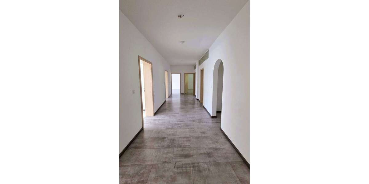 Etagenwohnung Albstadt Ebingen - 4 Zimmer, 120 m&sup2;, 1.000&euro; | Angebot:27279307