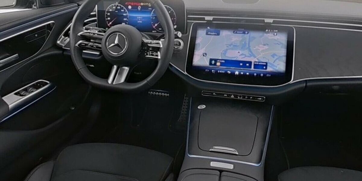 Mercedes-Benz E 220 Td AMG-Line Advanced*AHK*el. Panorama-SD* 15.902 km 54.750 &euro; Kaiserslautern 67657
