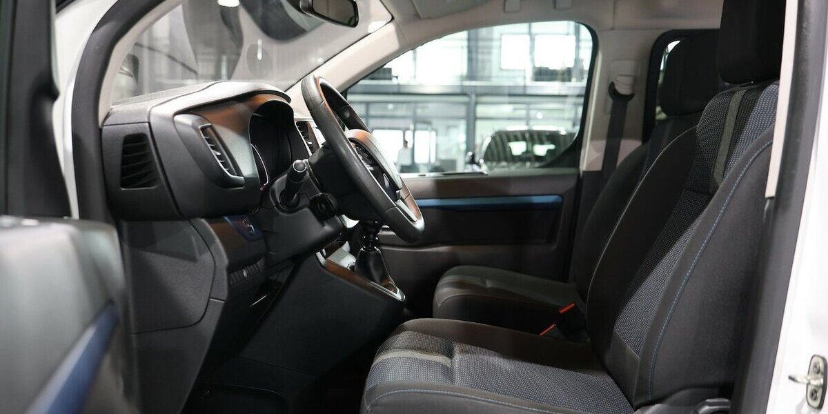 Peugeot Traveller 150 BLUE-HDI EXPERT ACTIVE L2 / 5-SITZ 50.000 km 26.777 &euro; Hamm 59077