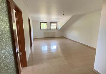 Wohnung Völklingen - 4 Zimmer, 85 m&sup2;, 550&euro; | Angebot:27637625