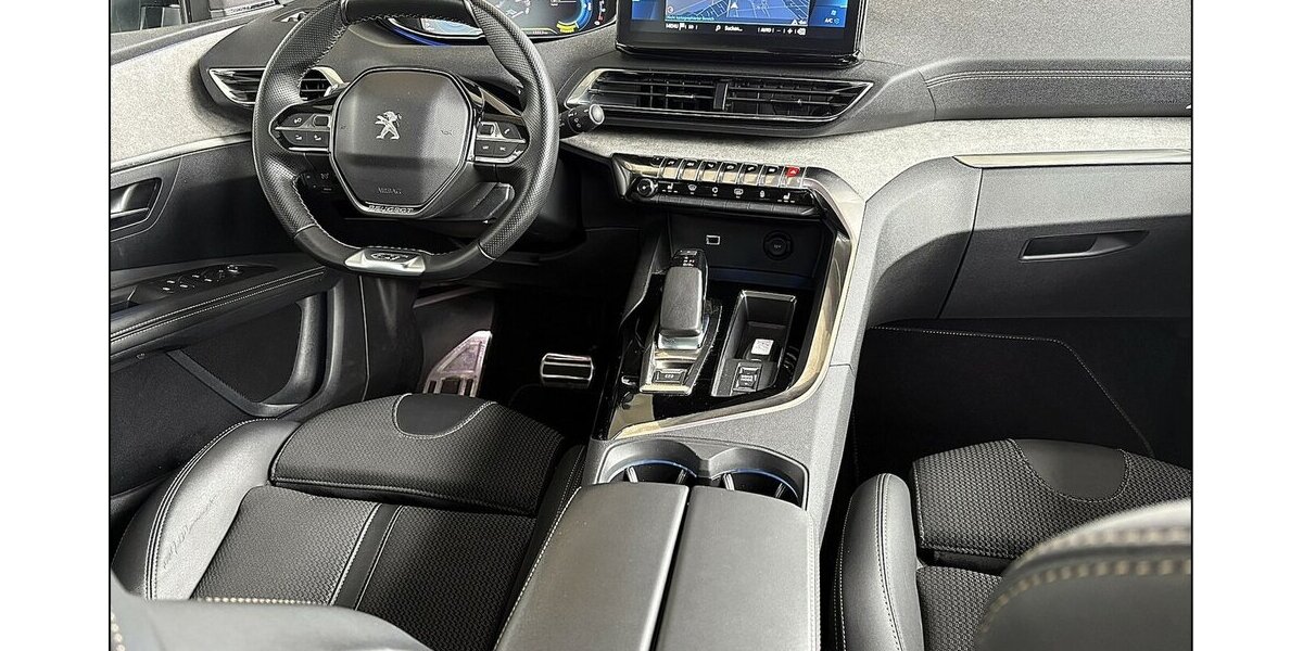 Peugeot 3008 Hybrid GT Pano Memory LED Kamera Assist 56.000 km 21.499 &euro; Stade 21682