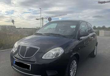 Lancia Ypsilon 83.000 km 3.190 &euro; Langen 63225