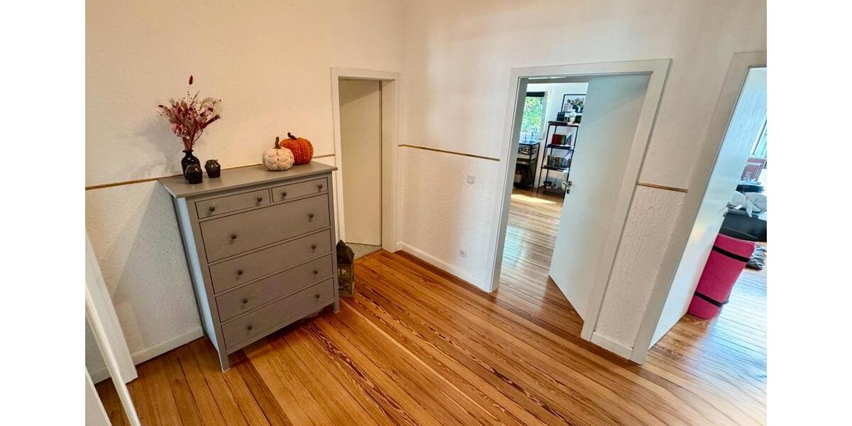 Etagenwohnung Homburg - 3 Zimmer, 83 m&sup2;, 710&euro; | Angebot:27662277