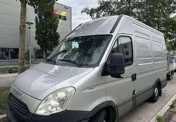IVECO Daily 200.000 km 8.900 &euro; München, Landeshauptstadt 81825
