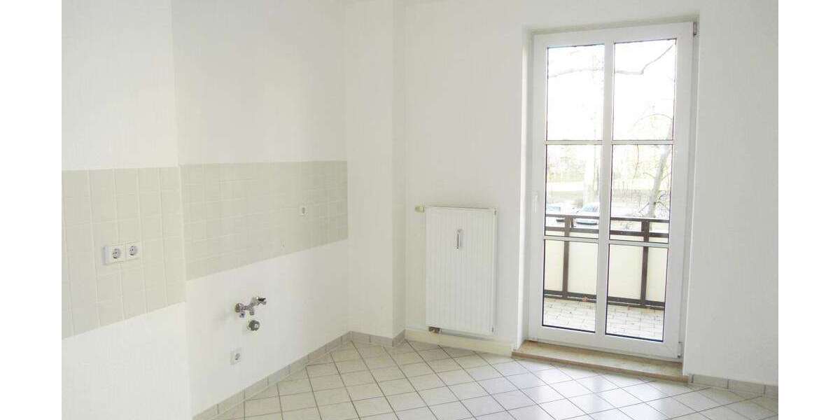 Etagenwohnung Chemnitz Zentrum - 3 Zimmer, 67 m&sup2;, 404&euro; | Angebot:27294661