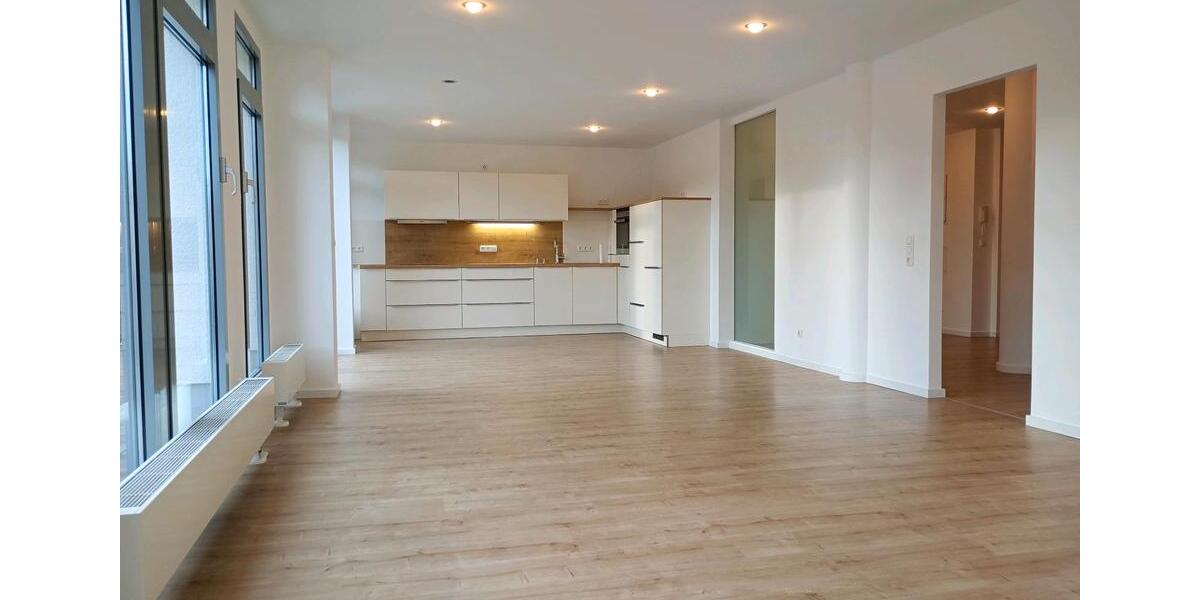 Erdgeschoßwohnung Grammetal - 4 Zimmer, 165 m&sup2;, 1.490&euro; | Angebot:27637927