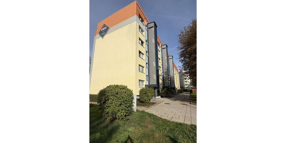 Etagenwohnung Glauchau - 4 Zimmer, 67 m&sup2;, 470&euro; | Angebot:27653390
