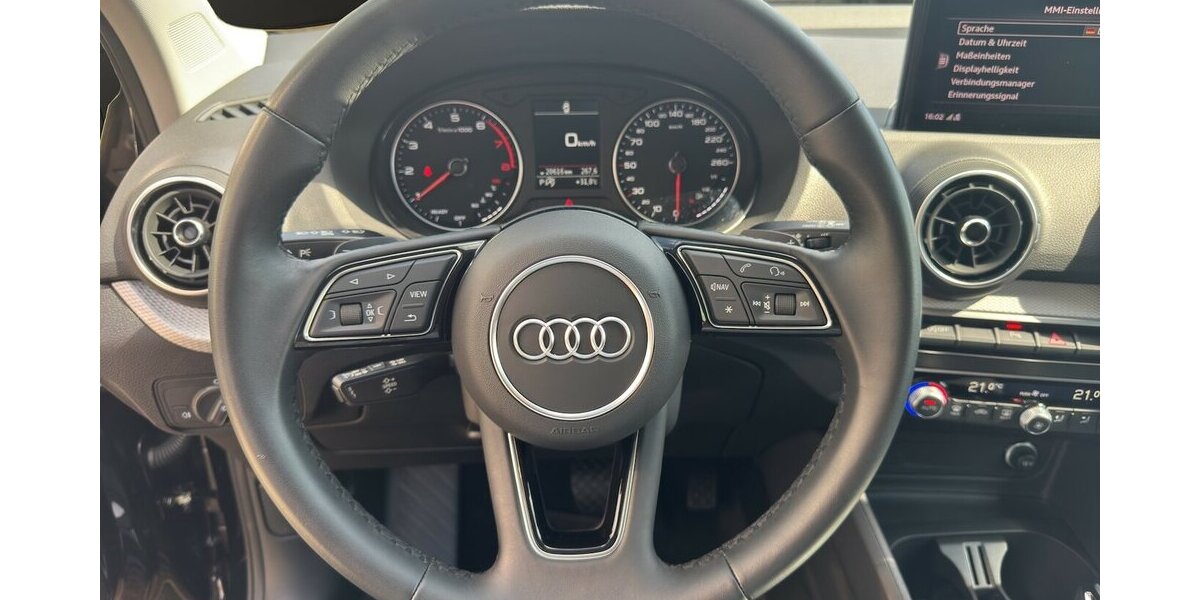 Audi Q2 35 TFSI S line *Navi/Kamera/el.HK/SHZG/LED/PDC/ 20.615 km 25.490 &euro; Bamberg 96052