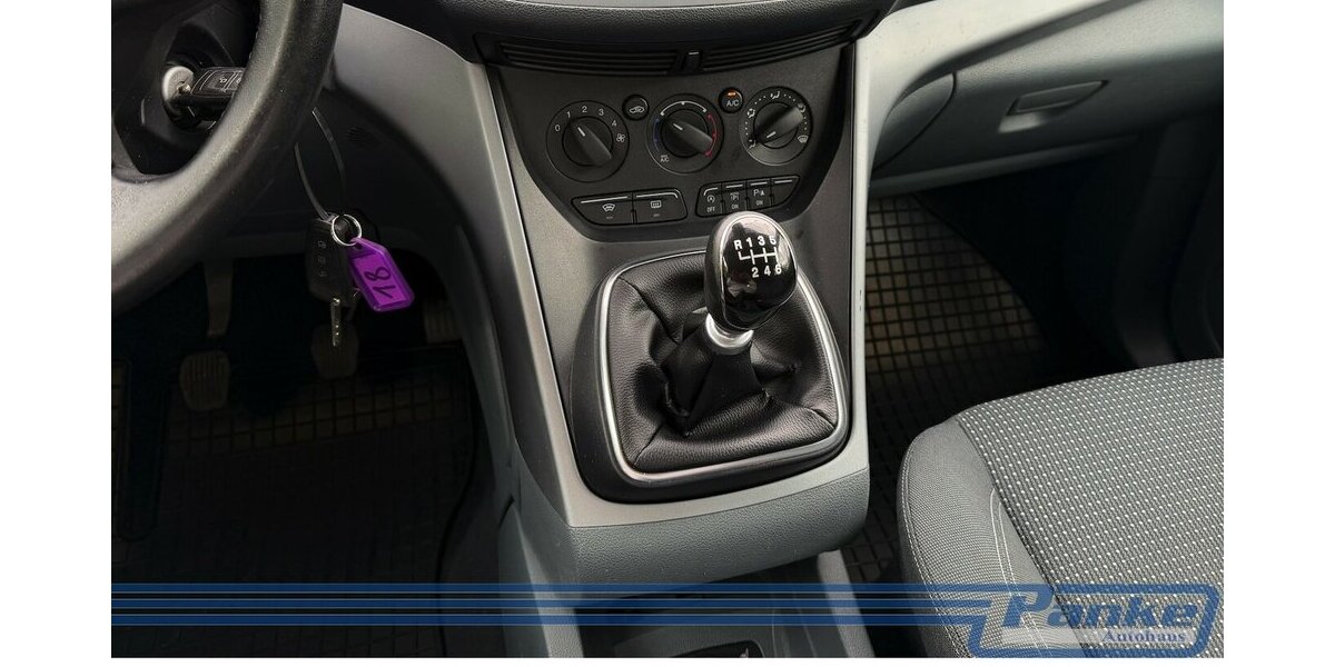Ford Grand C-Max Champions Edition*SHZ*PDCv+h* 176.659 km 4.890 &euro; Berlin 13187