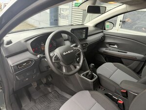 Dacia Sandero III 1.0 TCe ECO-G +Kamera+Panorama+LED+ 10.408 km 15.940 &euro; Meerbusch 40667