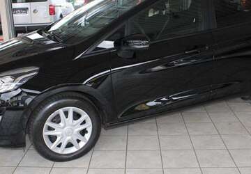 Ford Fiesta 94.000 km 8.900 &euro; Bergneustadt 51702