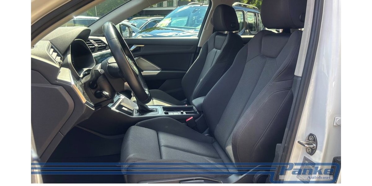 Audi Q3 35 TFSI advanced Aut.*LED*NAV*Sound*SHZ* 66.053 km 23.490 &euro; Berlin 13187