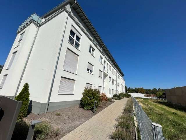 Etagenwohnung Neustadt - 5 Zimmer, 131 m&sup2;, 1.725&euro; | Angebot:27226933