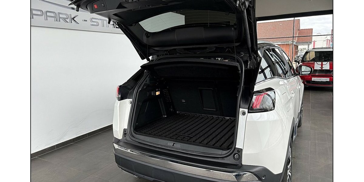 Peugeot 3008 Hybrid GT Pano Memory LED Kamera Assist 56.000 km 21.499 &euro; Stade 21682
