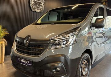 Renault Trafic 89.000 km 25.890 &euro; Detmold 32758