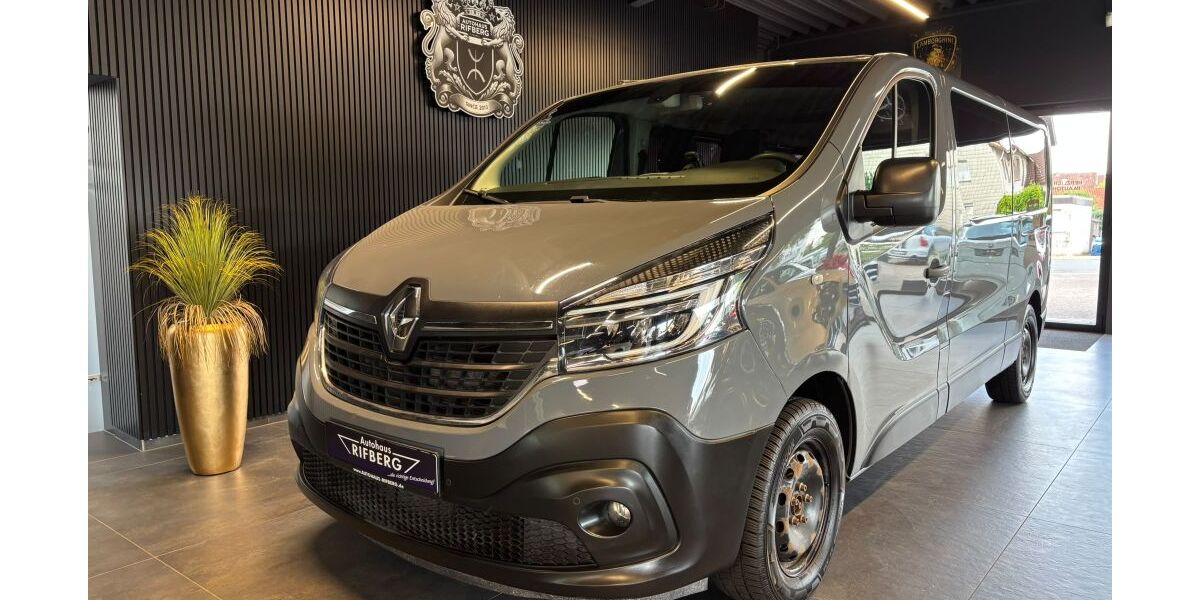 Renault Trafic 89.000 km 25.890 &euro; Detmold 32758