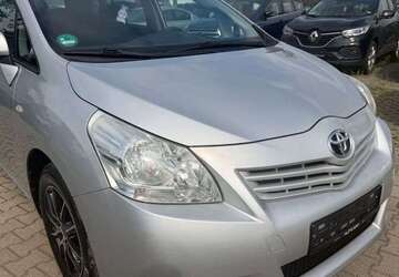 Toyota Verso 169.100 km 7.950 &euro; Berlin 12277