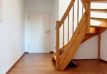 Wohnung Zwickau Mitte-Nord - 3 Zimmer, 80 m&sup2;, 450&euro; | Angebot:27658139
