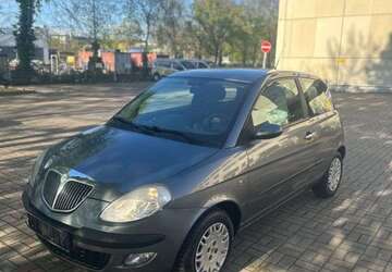 Lancia Ypsilon 121.000 km 2.999 &euro; Berlin 12349