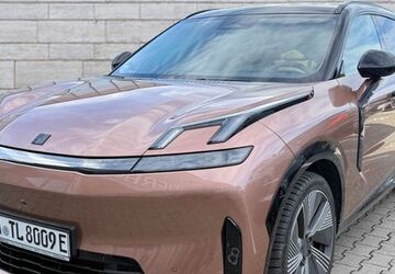 Lynk & Co 08 18.000 km 47.950 &euro; Augsburg 86179