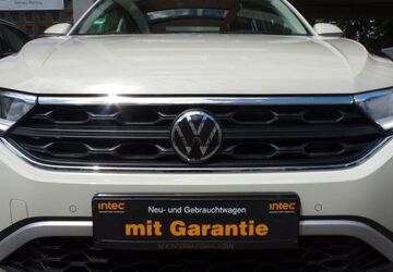 VW T-Roc 67.566 km 17.900 &euro; Köln 51069