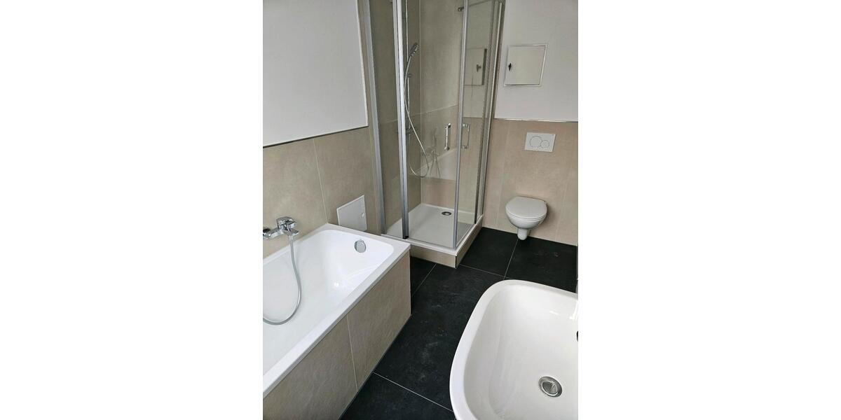 Etagenwohnung Buttstädt - 4 Zimmer, 100 m&sup2;, 1.050&euro; | Angebot:27638142