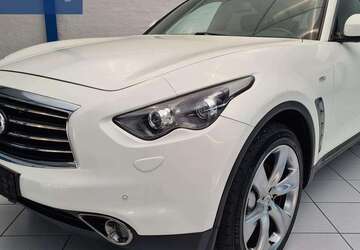 INFINITI QX70 157.400 km 12.800 &euro; Thurmansbang/Thannberg 94169