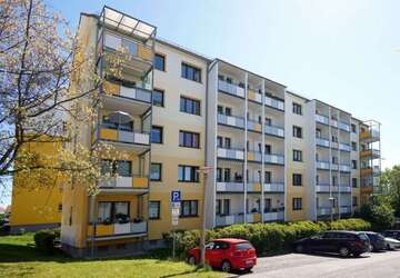 Wohnung Plauen Neundorfer Vorstadt - 4 Zimmer, 68 m&sup2;, 376&euro; | Angebot:27653510