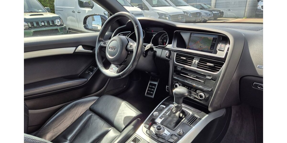Audi A5 3.0 TDI Cabrio clean diesel quattro S Line, Led 174.990 km 15.890 &euro; Rodgau 63110