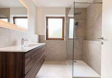 Wohnung Schwandorf - 2 Zimmer, 67 m&sup2;, 870&euro; | Angebot:27303148