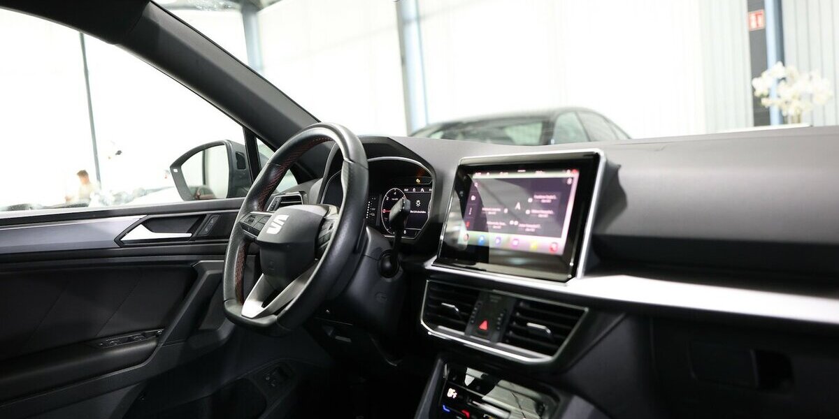 Seat Tarraco 1.4 TSI e-Hybrid DSG FR-SPORT / PANORAMA 85.000 km 27.991 &euro; Hamm 59077